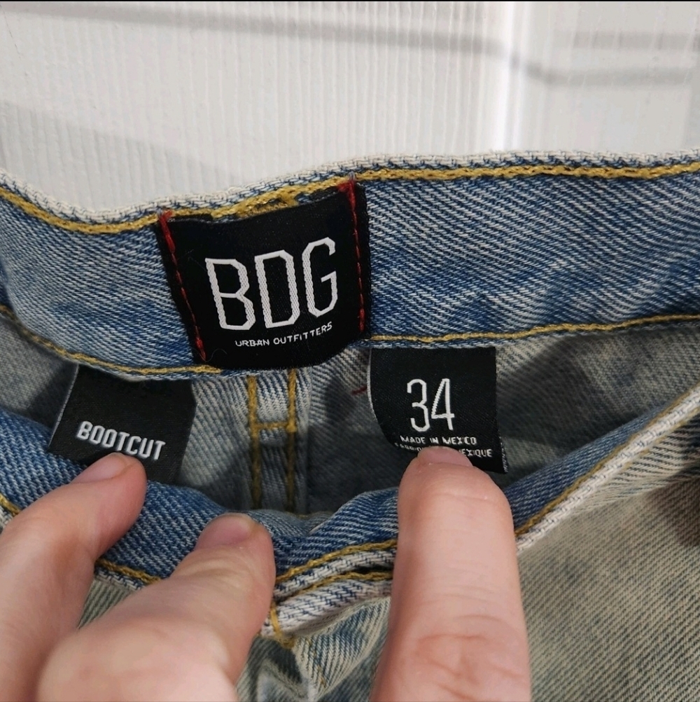 Nwt BDG bootcut denim jeans relaxed fit distressed grunge women size 34 - Picture 7 of 12